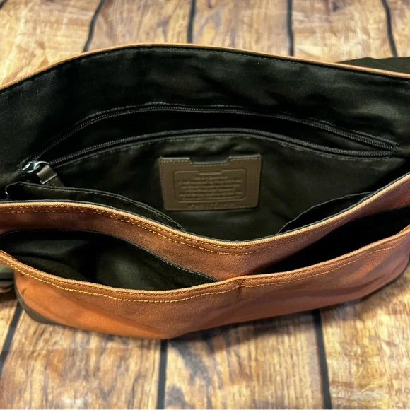 Coach messenger bag - Picture 10 of 16